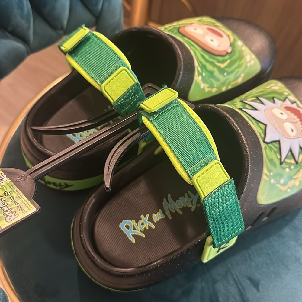 Rick and Morty Crocs with Strap - Size 9 - Picture 2 of 6